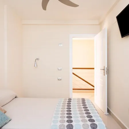 公寓 Pillowabroad - Dream Sea View Terrace Duplex *