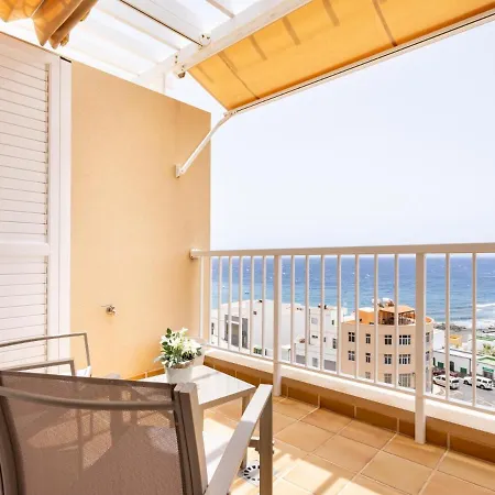 아파트 Pillowabroad - Dream Sea View Terrace Duplex *